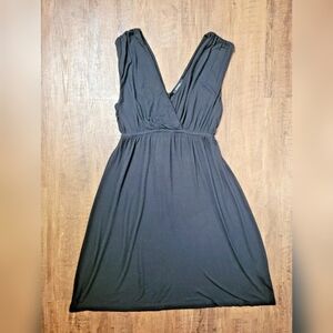 George v-neck tie back dress